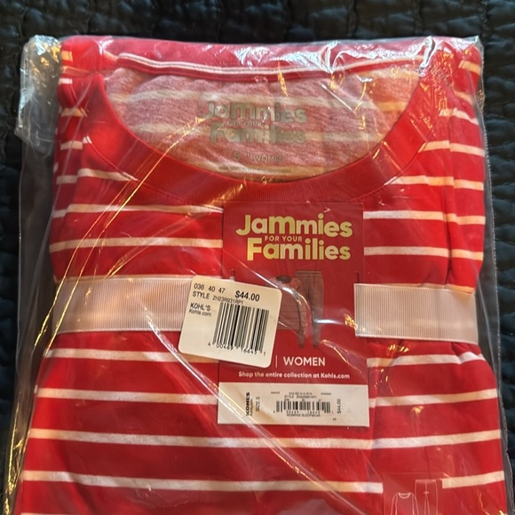 Jammies For Your Families Women’s Christmas Red and White Striped Pajama Set M - Picture 2 of 2